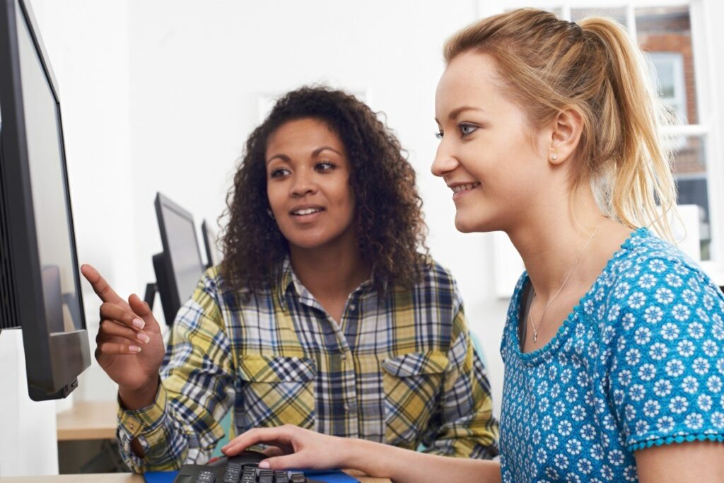 IT for Beginners: Join the Outreach team’s Computer Class Now